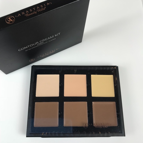 Anastasia Beverly Hills Other - BNIB Anastasia Beverly Hills Contour Cream Kit.